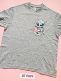 Grey children's T-shirt with cute alien reading Believe In Yourself book design, size 10 years