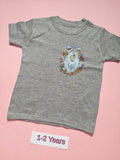 Grey children's T-shirt with fairytale princess and floral mirror design, size 1-2 years