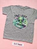 Grey children's T-shirt with green alien in UFO and Far Out design, size 3-4 years