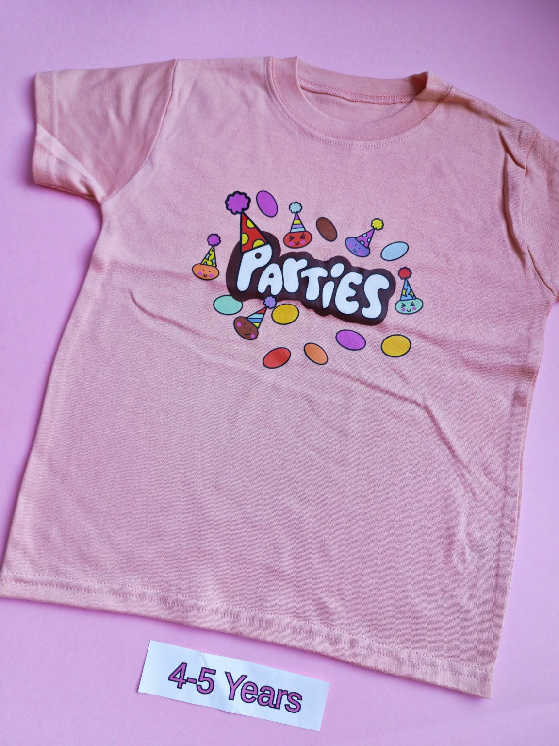 Peach children's t-shirt, 4-5 years, colourful Parties design