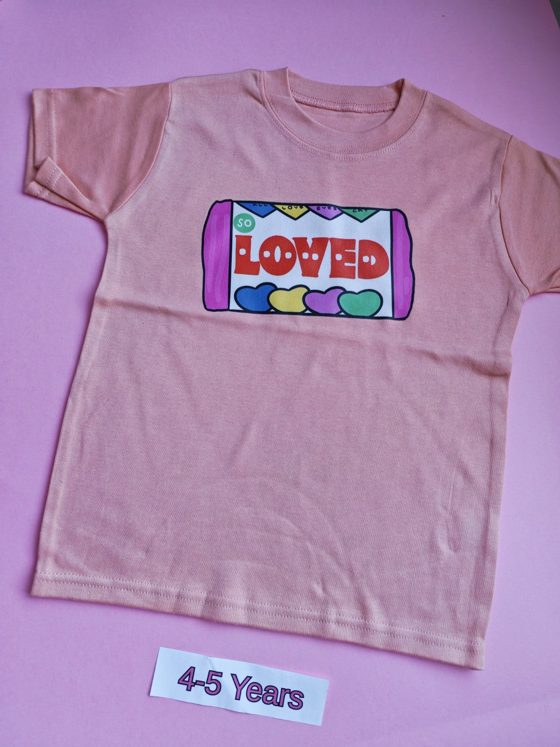 Peach children's t-shirt, 4-5 years, colourful So Loved design