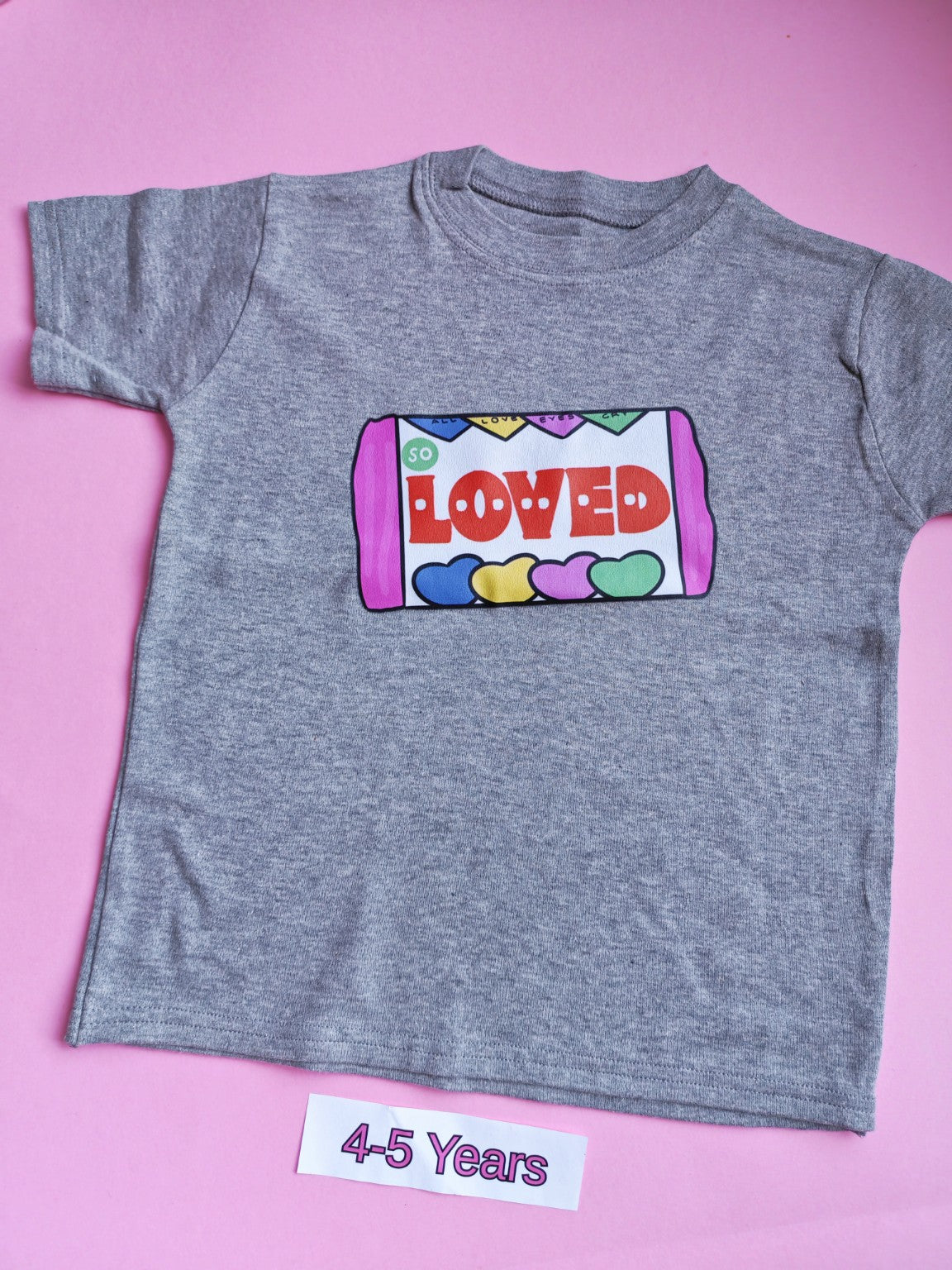 Grey children's t-shirt, 4-5 years, So Loved rainbow design